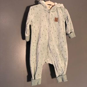 H&M baby curdory one-piece with hood - 4-6mo